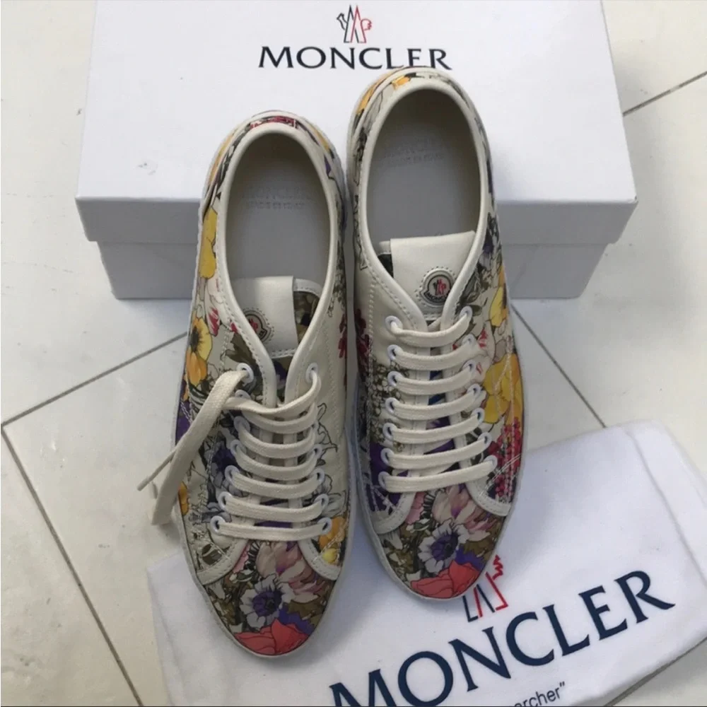 Moncler women’s sneakers size 39 - Picture 6 of 9